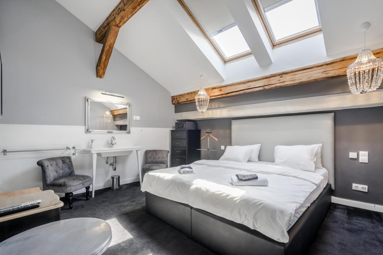 Standard Double Room,1145218495:JPEG
